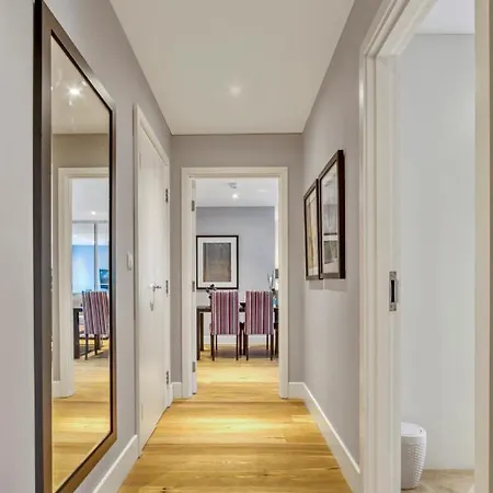 Modern 2 Bedroom & 2 Bathroom Apartment In Fulham London Exterior photo