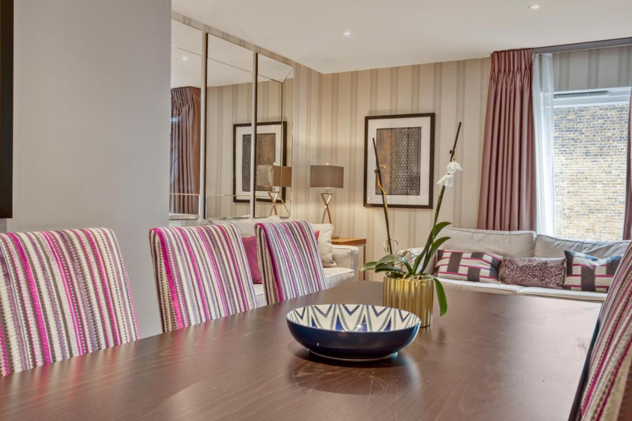 Modern 2 Bedroom & 2 Bathroom In Fulham Apartment