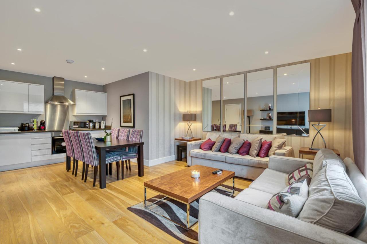 Modern 2 Bedroom & 2 Bathroom In Fulham Apartment London