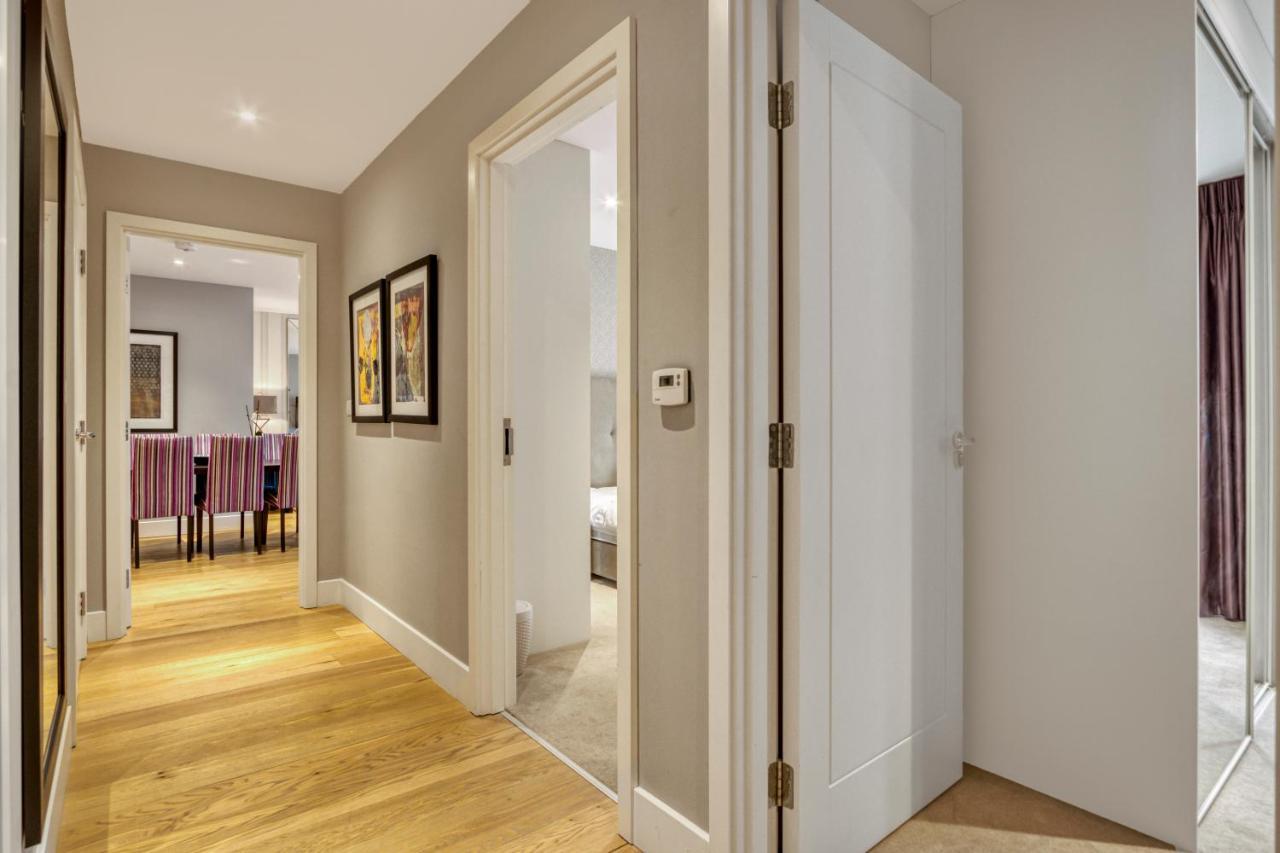 Modern 2 Bedroom & 2 Bathroom In Fulham Apartment London